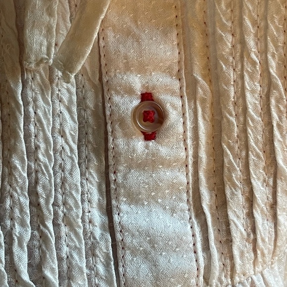 HOLDING HORSES Ivory Sleeveless Cotton Blouse with Tie Front - Picture 2 of 6